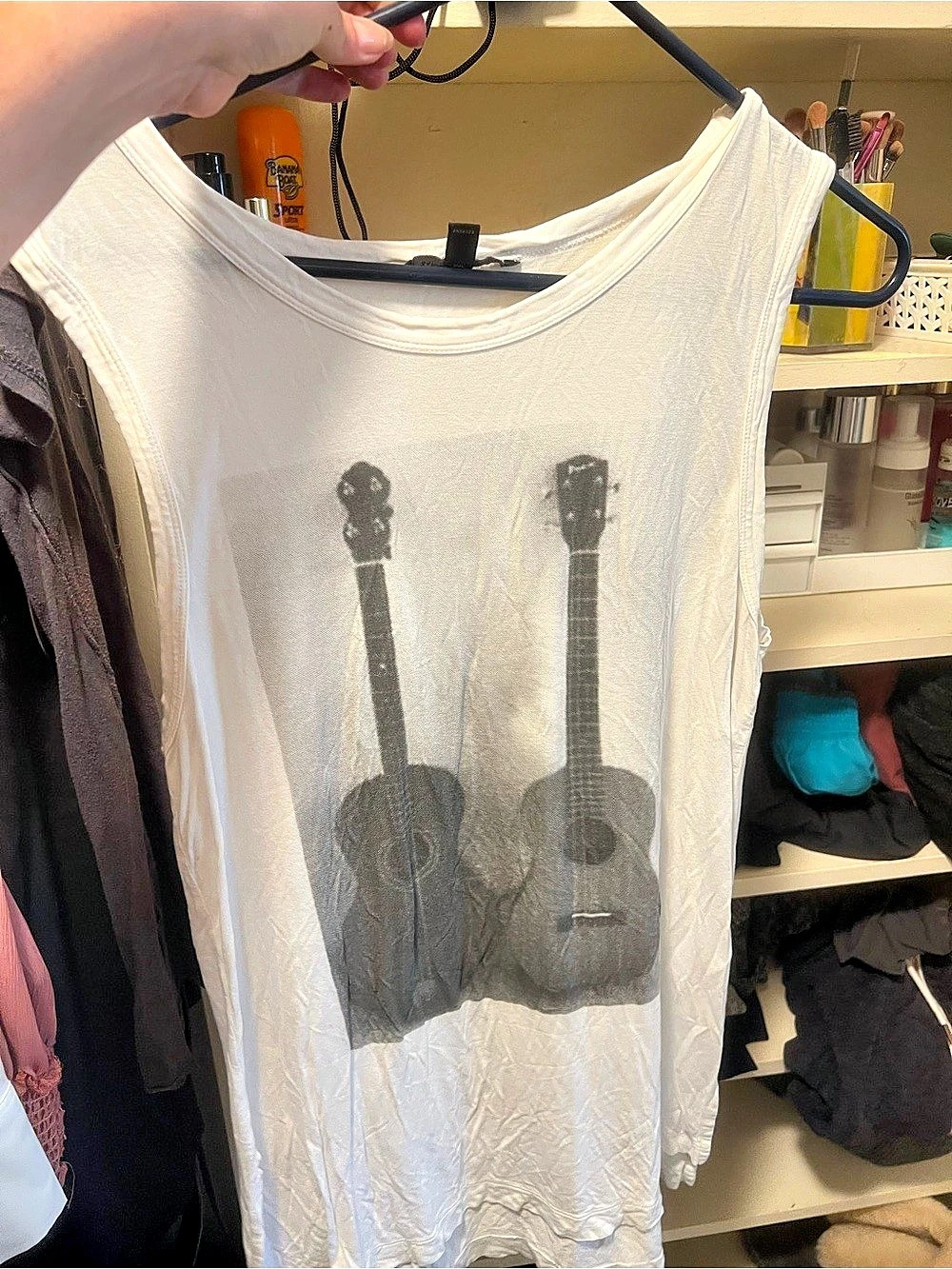 Banana Republic Graphic Tank Top in White Large